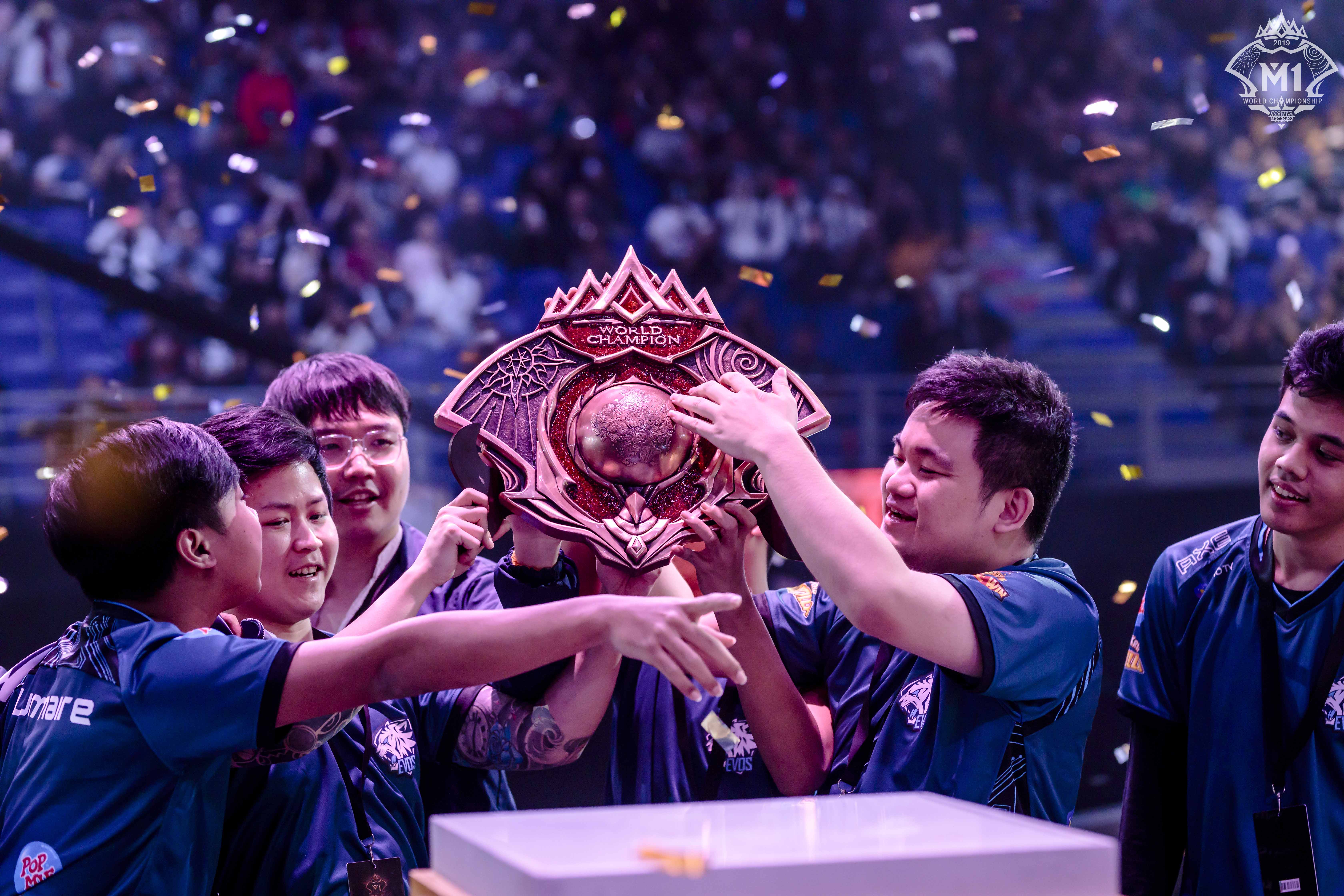 包含世界各地代表团斗志昂扬,战绩斐然的词条 包含世界各地代表团斗志昂扬,战绩斐然的词条