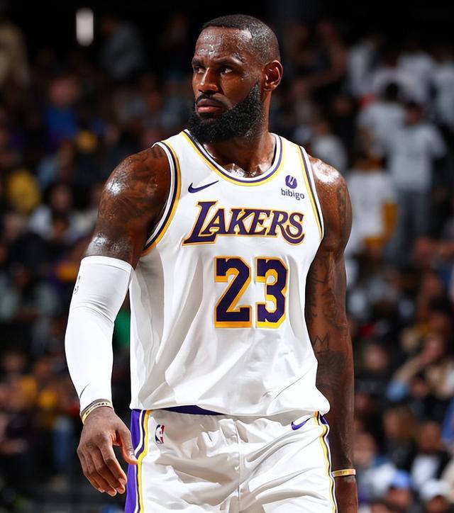 希洪体育客场深陷困境,连败局势 希洪体育客场深陷困境,连败局势