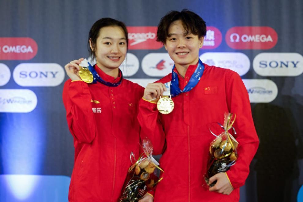 跳水项目再创佳绩，队伍斩获金银的简单介绍