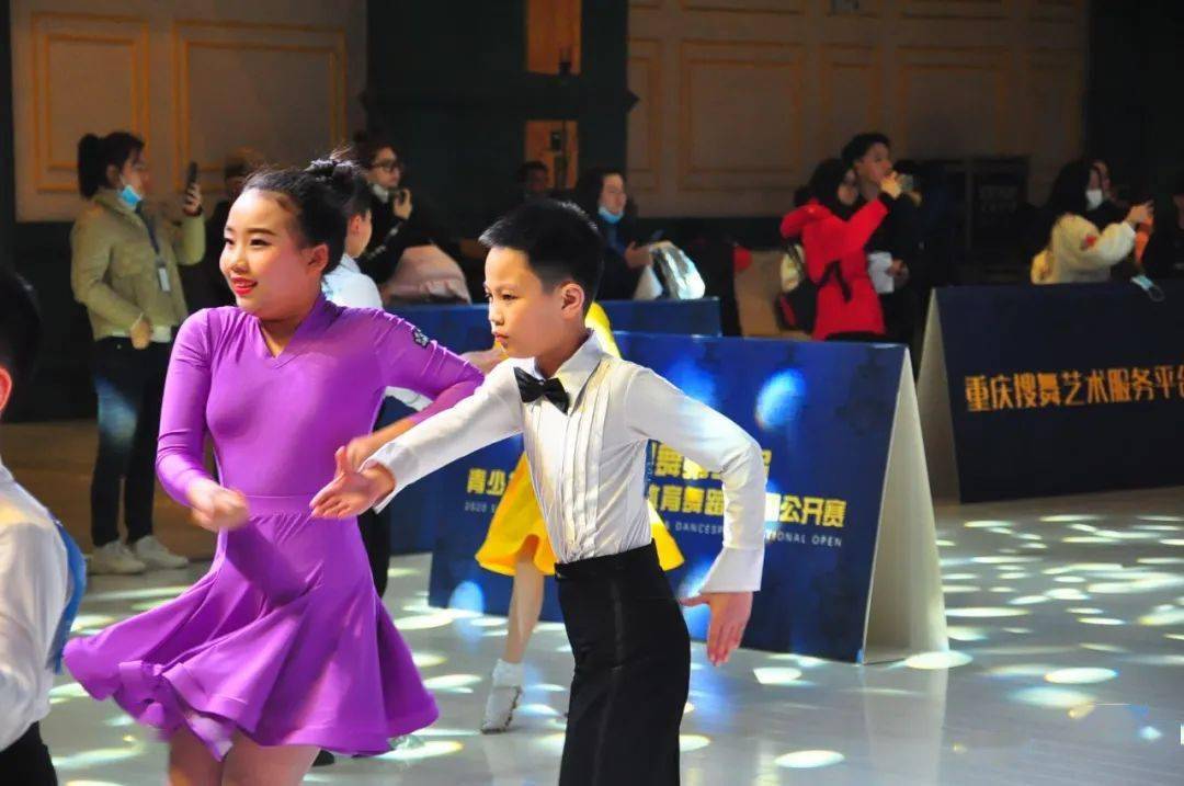 包含球员技巧展现，犹如舞者般优雅绽放的词条