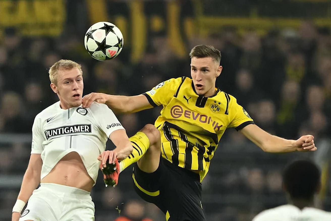 包含多特蒙德门将发挥神勇，助球队赢得重要胜利的词条