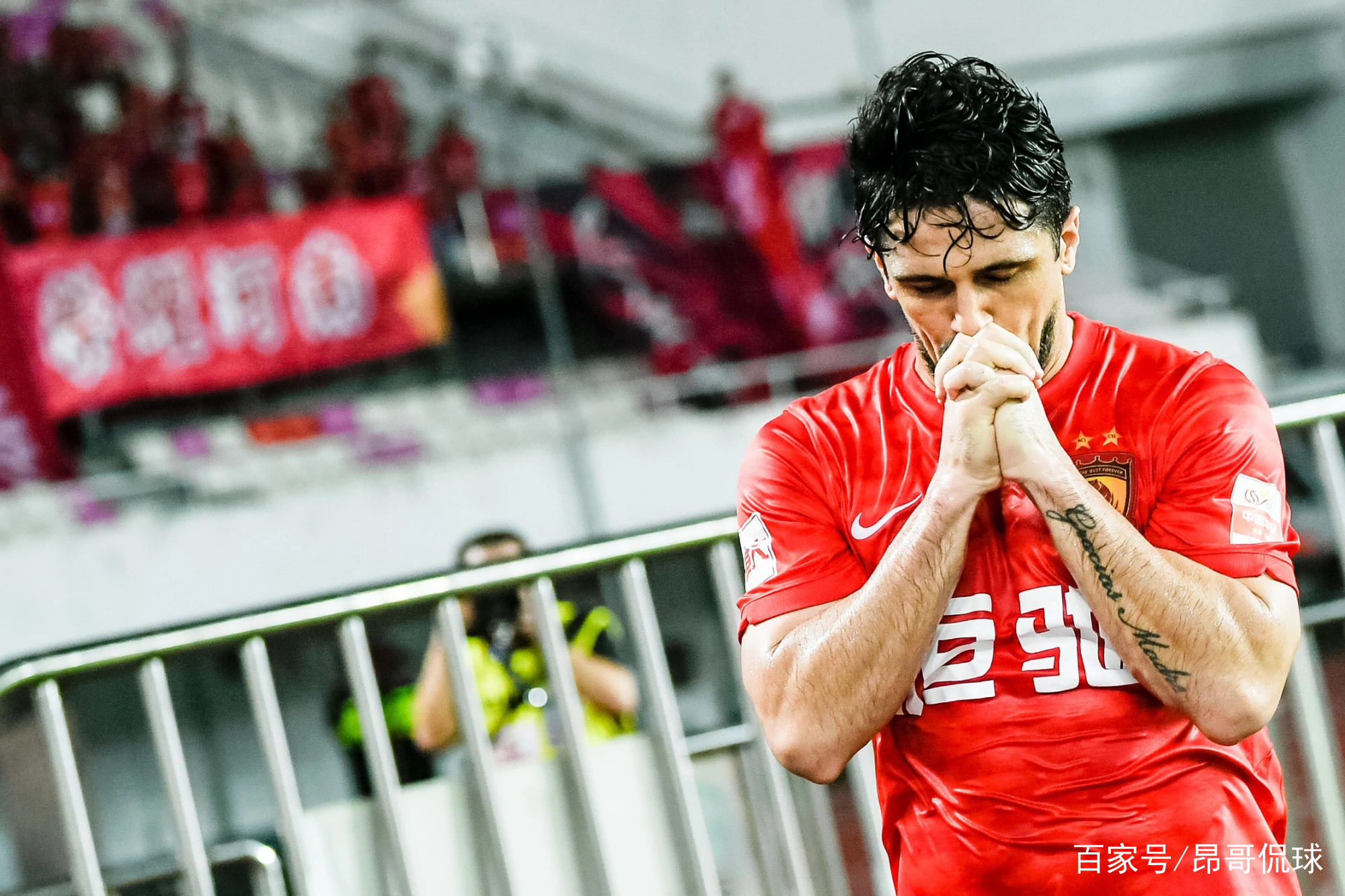 卡纳瓦罗遭遇辞职传闻,恒大困境难解 卡纳瓦罗遭遇辞职传闻,恒大困境难解