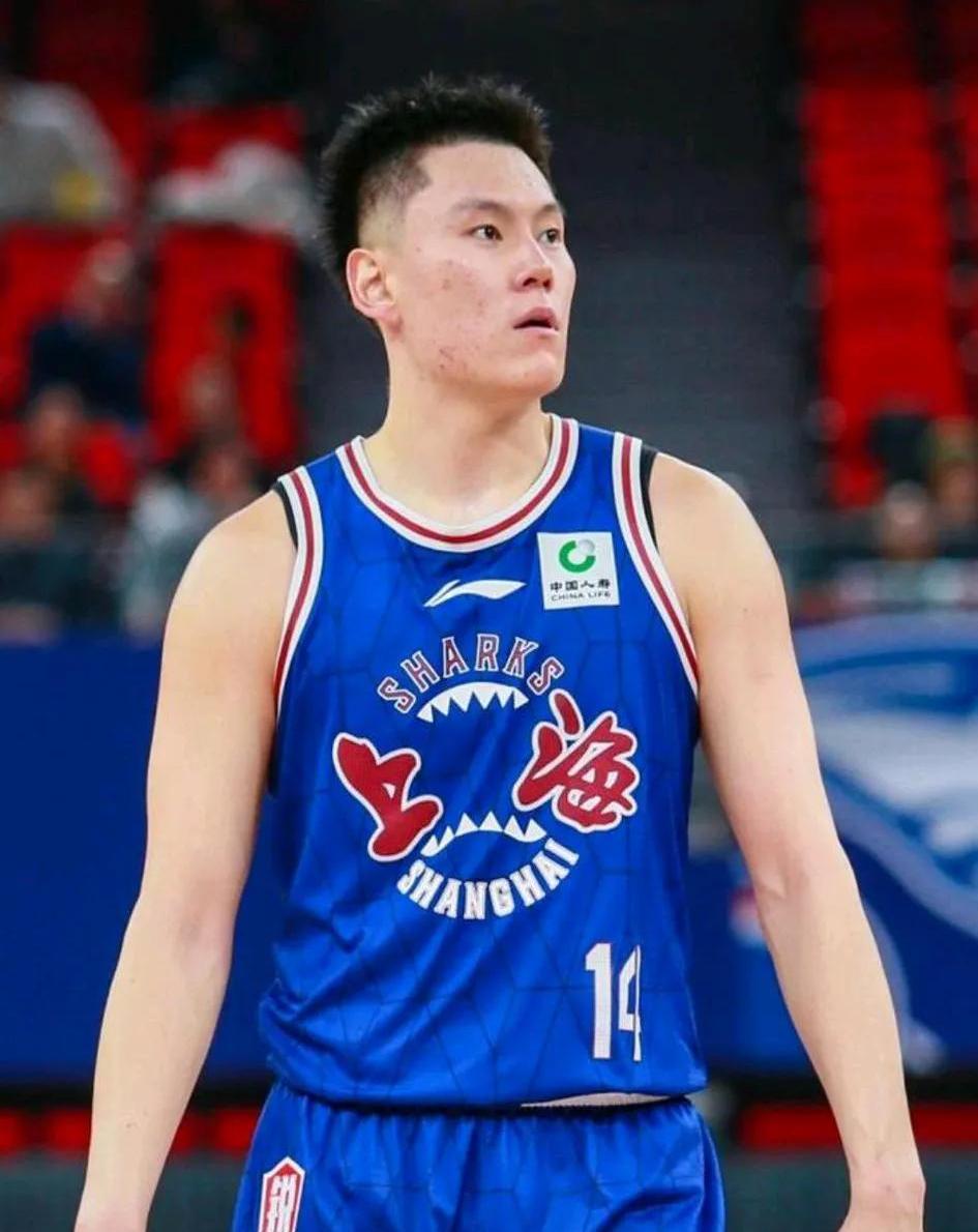 上海大鲨鱼近期四连败，战绩下滑