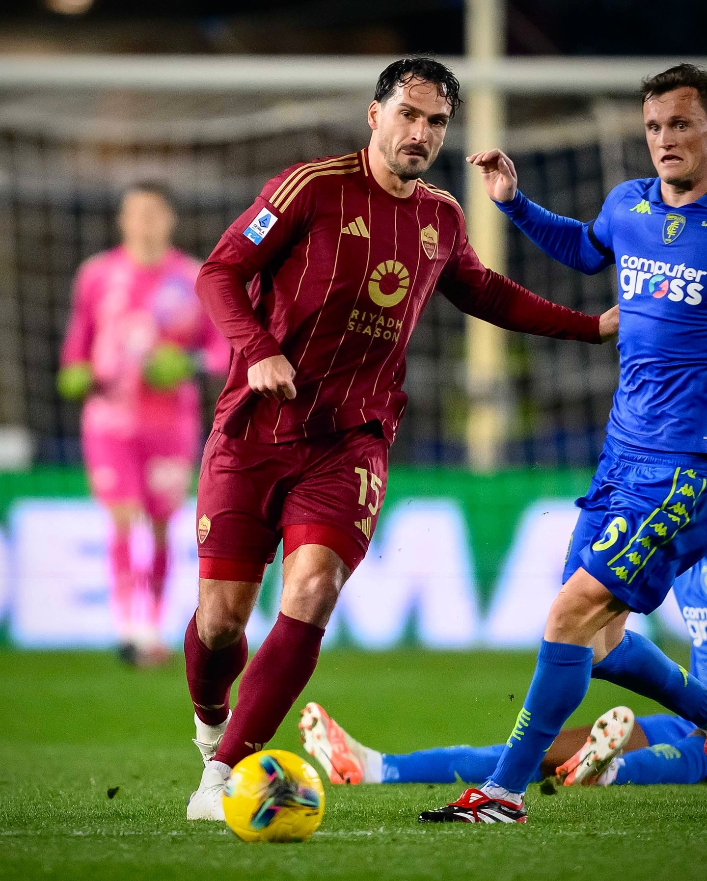 罗马中场核心状态回升，球队积分持续增加