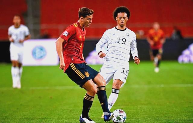 脚下有泥巴,欧国联淘汰赛场上谁能脱颖而出? 脚下有泥巴,欧国联淘汰赛场上谁能脱颖而出?