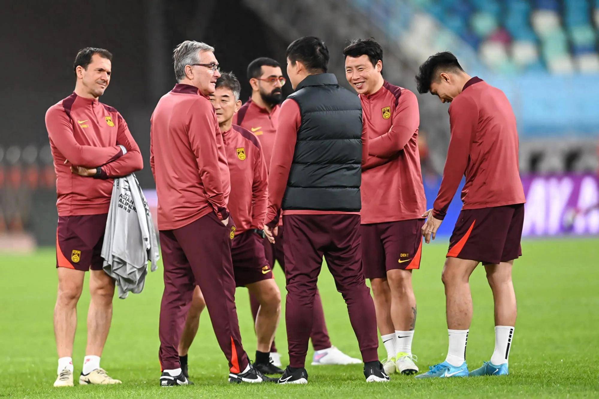 球员因伤无缘比赛,团队备战备受影响 球员因伤无缘比赛,团队备战备受影响