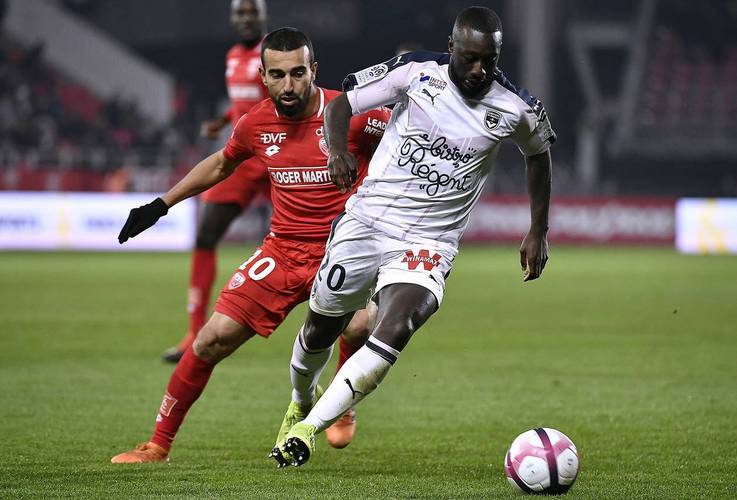 法甲球队实力强劲，夺得胜利