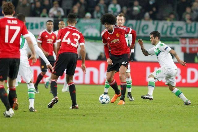 沃尔夫斯堡后防不稳,频频失球成隐患的简单介绍 沃尔夫斯堡后防不稳,频频失球成隐患的简单介绍