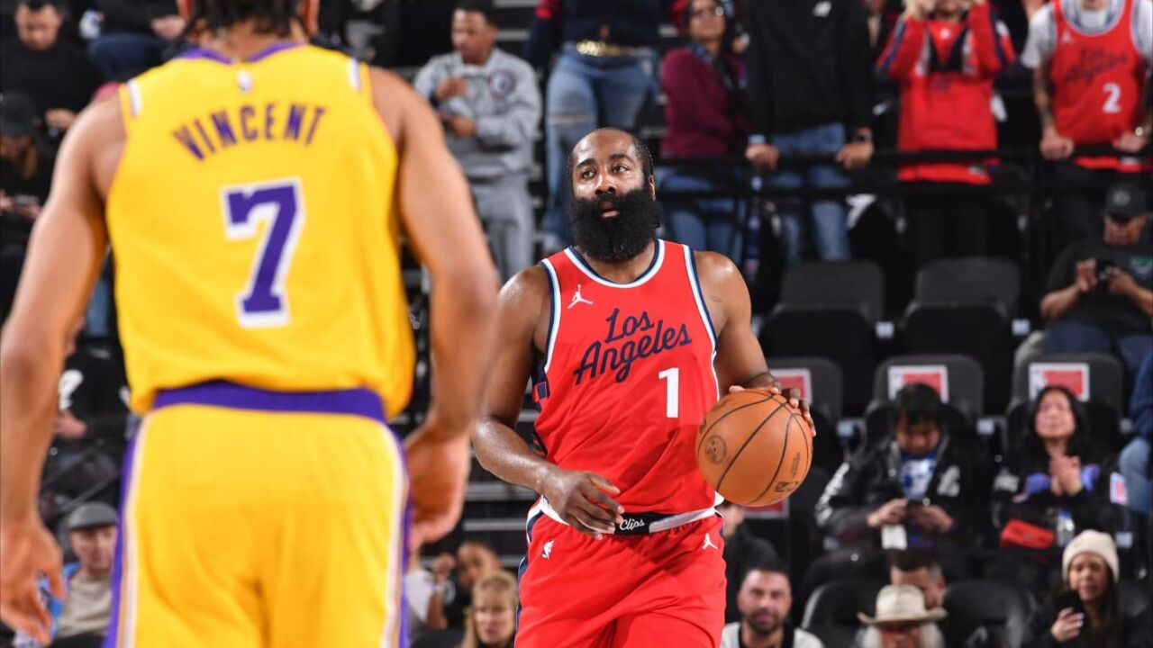 NBA揭幕战湖人大胜快船 NBA揭幕战湖人大胜快船