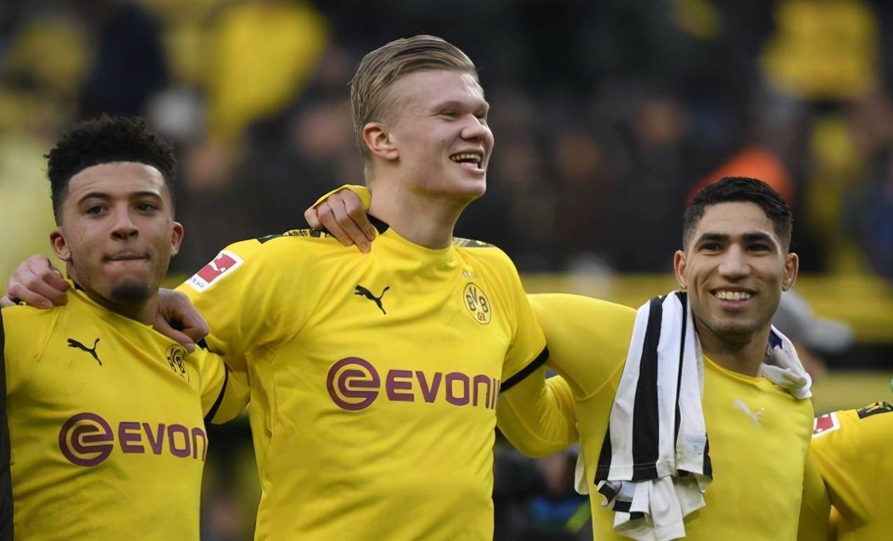 史浩克客场意外逼平多特蒙德，足球世界再次见证强队的困境