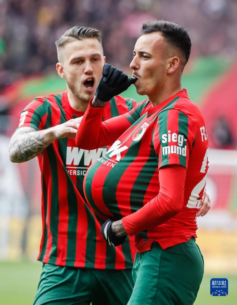 关于德甲赛场沃尔夫斯堡遭遇平局,难分胜负无法决胜!的信息 关于德甲赛场沃尔夫斯堡遭遇平局,难分胜负无法决胜!的信息