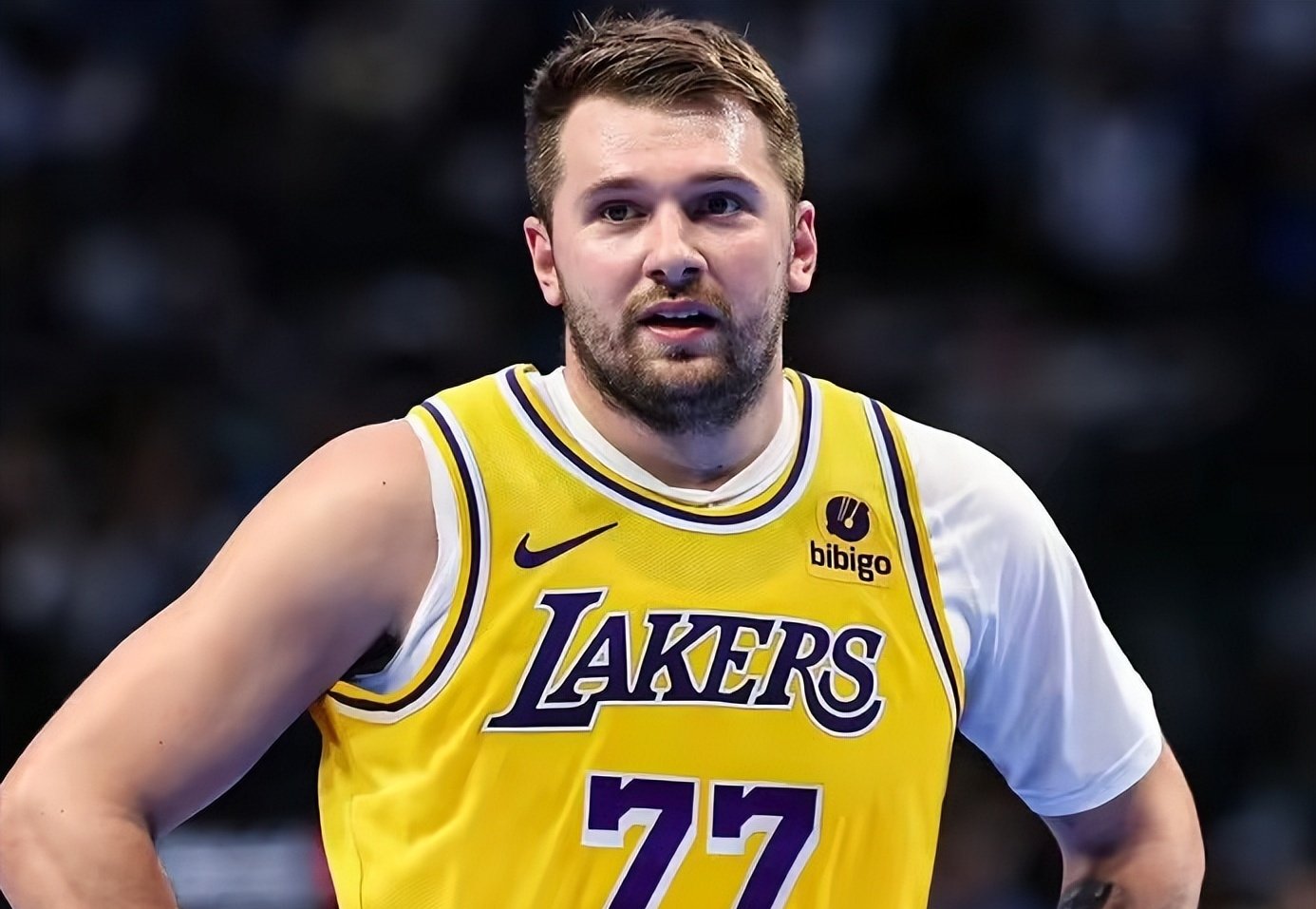 黄蜂不敌步行者，拉文得分高居