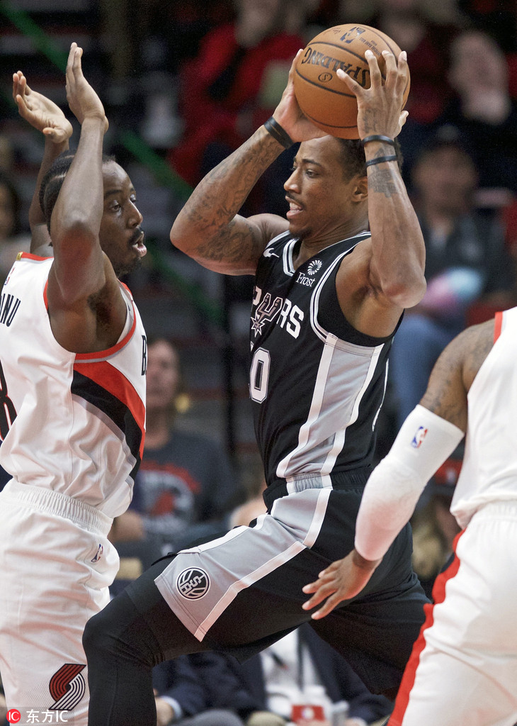 开拓者负马刺,诺尔19+12 开拓者负马刺,诺尔19+12