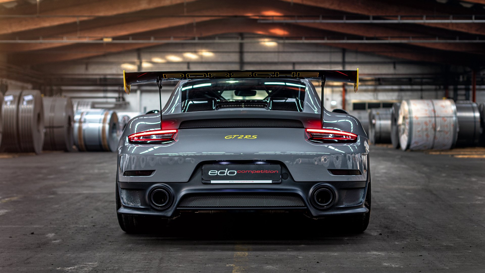 开云体育登录-红土之王跨界征服，纳达尔戴维斯杯横扫温网传奇，诠释何为统治力